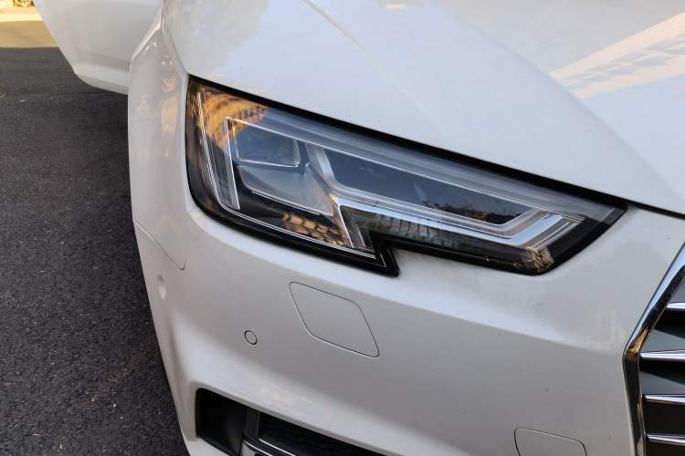 Used Audi A4L 2018 30th Anniversary Edition 40 TFSI Sport Edition