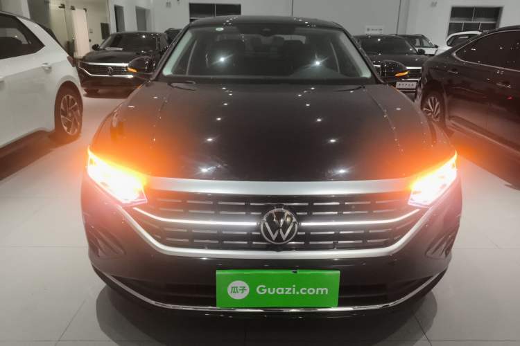 Used Volkswagen Passat 2024 380TSI Dragon Glory Edition

