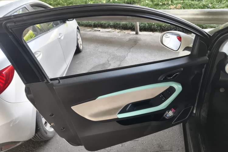 Used Chery Little Ant 2021 150 000 Yuan Ant Fan Edition New Ant Cool Version Lithium Iron Phosphate
