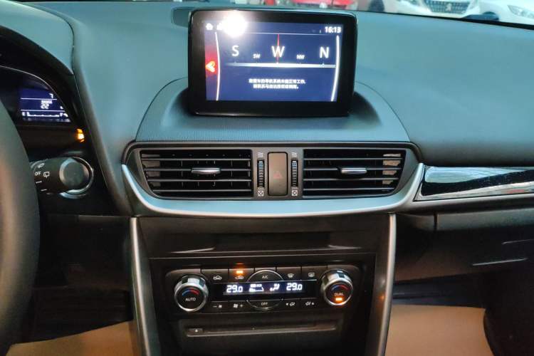 Used Mazda CX-4 2018 2.0L Automatic Two-Wheel Drive Blue Sky Exploration Version China V Standard