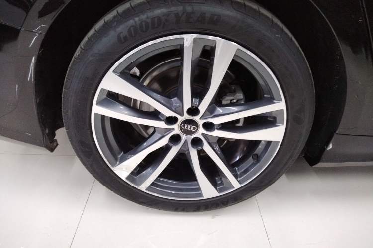 Used Audi A6L 2023 Revised 40 TFSI Luxury Dynamic Edition
