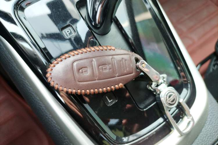 Used Nissan Tiida 2019 1.6L CVT Smart Enjoyment Version China VI Standard