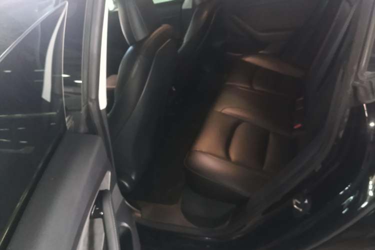 Used Tesla Model 3 2019 Standard Range Rear-Drive Upgraded Version
