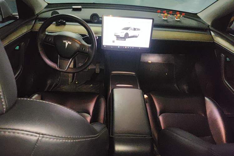 Used Tesla Model Y 2022 Rear-Wheel-Drive Version
