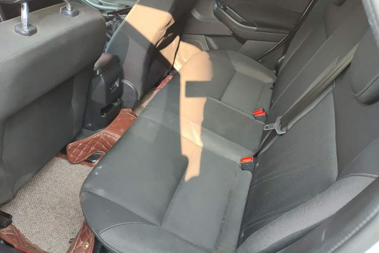 Used Ford Focus 2017 Hatchback 1.6L Automatic Comfort Plus SmartDrive Edition
