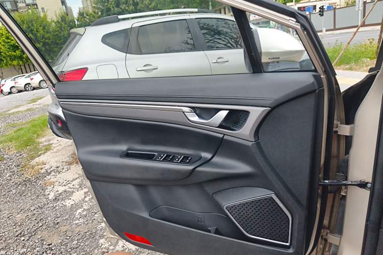 Used Geely Auto Emgrand GS 2016 Sport Edition 1.8L Automatic LingShang Model
