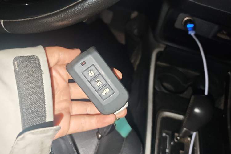 Used Mitsubishi Outlander 2018 2.0L Two-Wheel Drive Glory Edition 5 Seats
