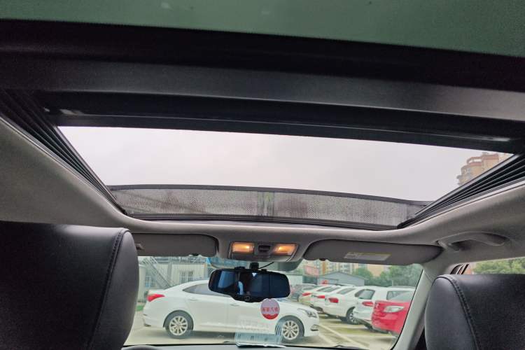 Used Hyundai ix25 2016 1.6T Dual-Clutch Two-Wheel Drive Smart GLS Model
