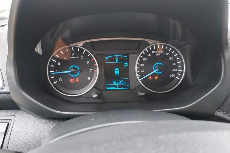 Used FAW Yingzhi G5 2016 1.5L CVT Elite Edition
