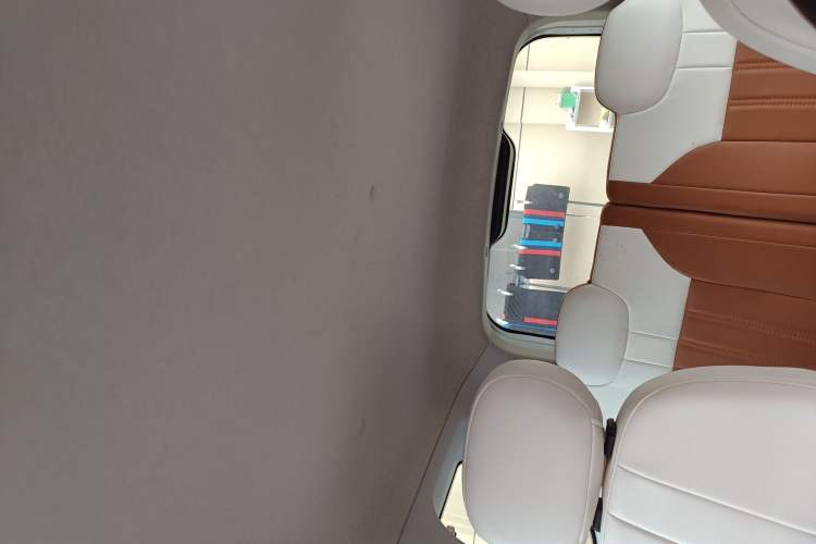 Used  Lumin 2022 210km Sweet Edition
