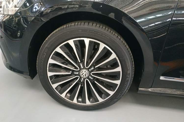 Used Volkswagen Passat 2017 330TSI DSG Prestige Edition
