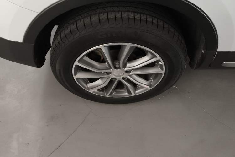 Used Geely Auto Emgrand X7 Sport 2018 2.0L Manual Two-Wheel Drive Zhiya Version