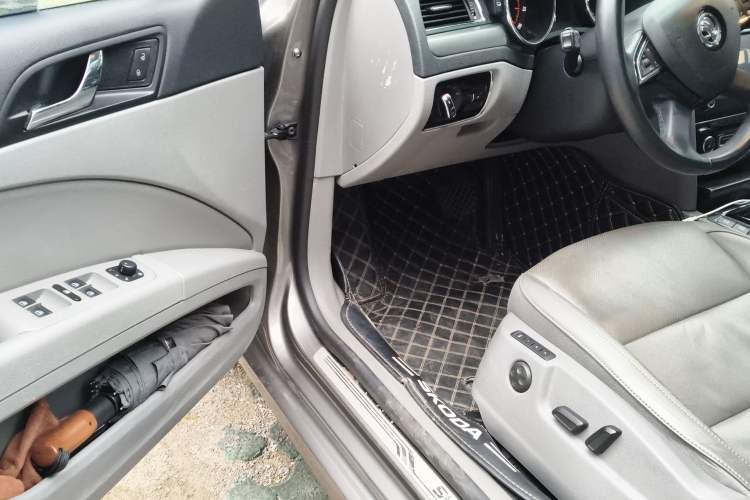 Used Skoda Superb 2013 1.8TSI Automatic Yashi Edition