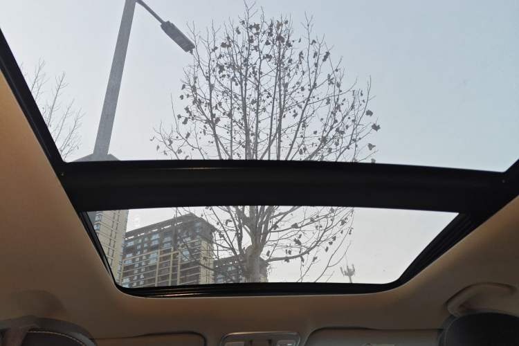 Used Geely Auto Emgrand X7 Sport 2018 1.8TD Automatic Two-Wheel Drive Smart 4G Connected Version
