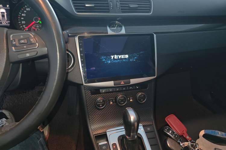 Used Volkswagen Magotan 2013 2.0 TSI Prestige Model
