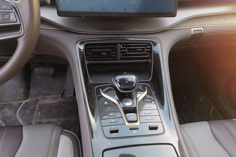 Used BYD Frigate 07 2023 DM-i 100KM Flagship Model
