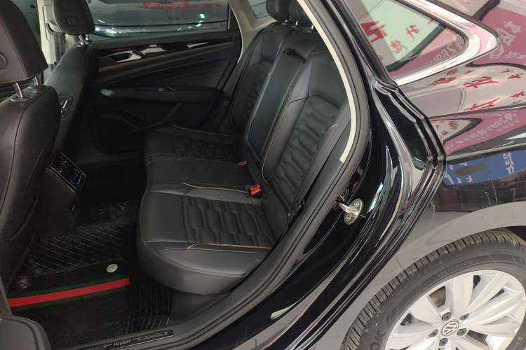 Used Volkswagen Passat 2020 330TSI Elite Edition China VI
