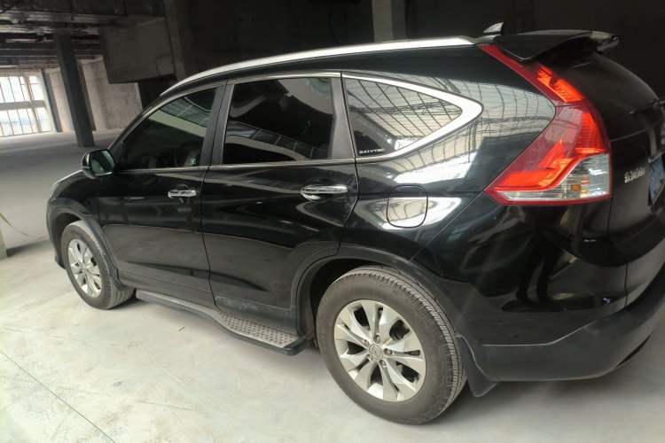 Used Honda CR-V 2013 2.4L Two-Wheel-Drive Luxury Edition
