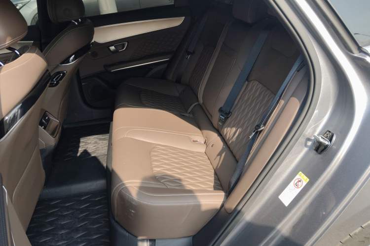 Used BYD Han 2022 DM-i 121KM Prestige Model
