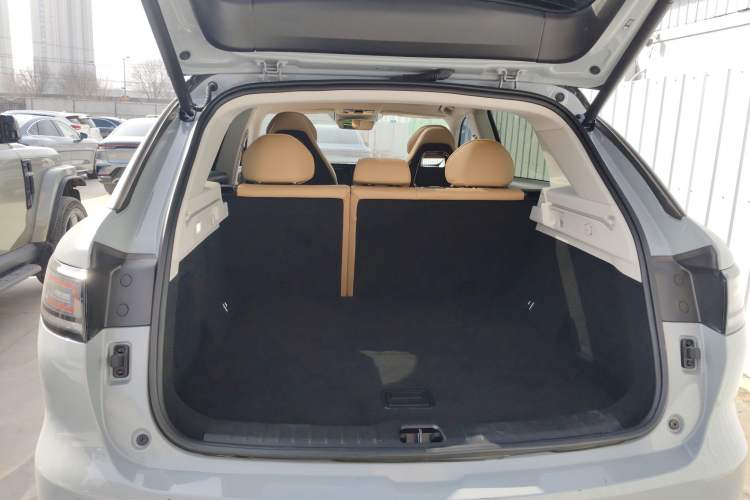 Used Leapmotor C11 2024 All-Electric 580 Luxury Edition
