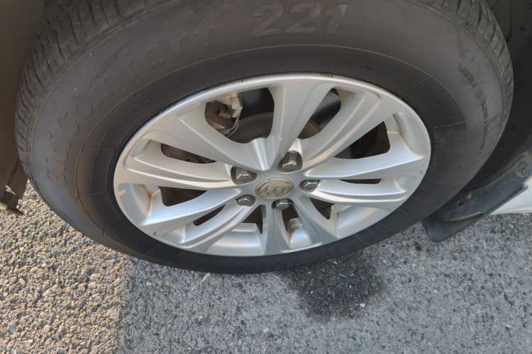 Used Buick GT 2015 15N Automatic Entry-Level Trim
