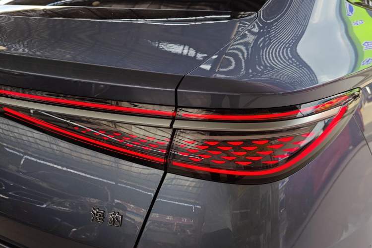 Used BYD Seal 2023 DM-i 1.5T 121km Flagship Model
