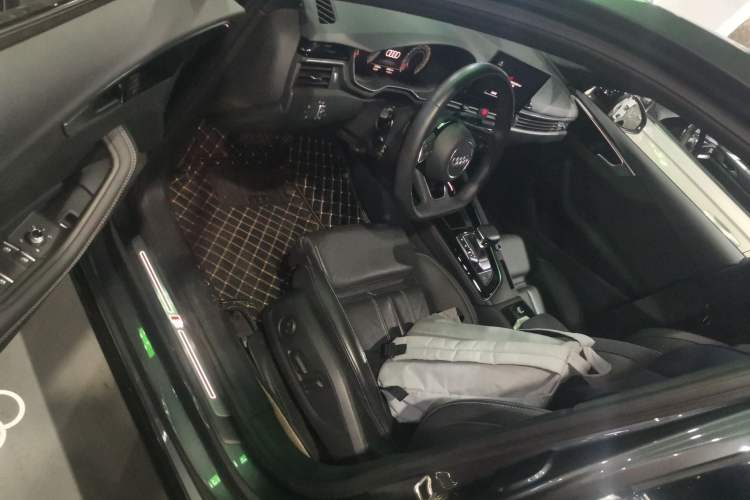 Used Audi A4L 2023 40 TFSI Luxury Dynamic Model
