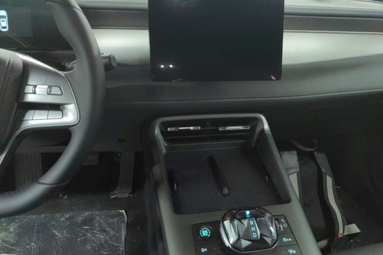 Used BYD Qin PLUS 2025 DM-i Smart Drive 55KM Leading Model
