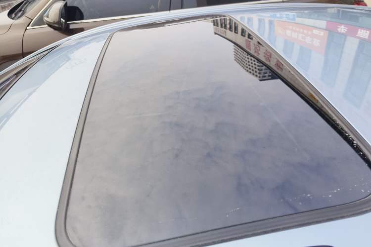 Used Geely Auto Emgrand 2015 Sedan 1.5L Manual - Top Trim Level