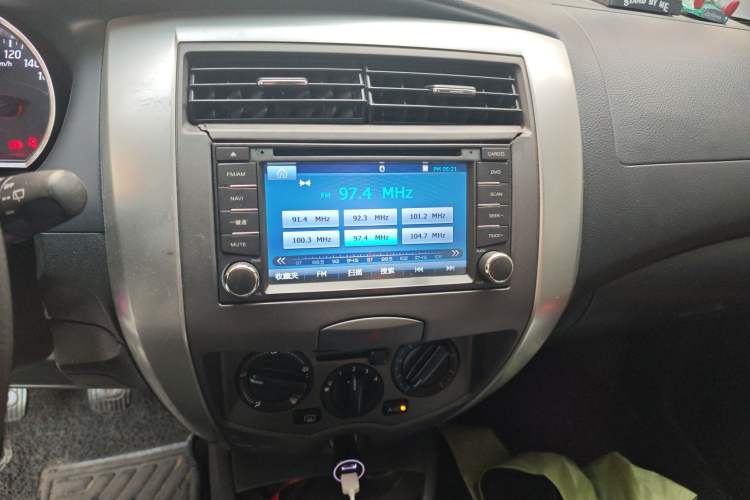 Used Nissan Livina 2013 Jingrui 1.6XL Manual Comfort Edition
