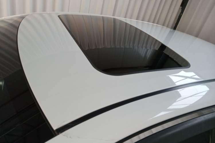 Used Toyota Levin 2023 Smart Electric Hybrid Dual-Engine 1.8L Luxury Edition
