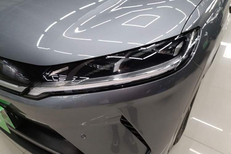 Used BYD Yuan UP 2025 Intelligent Driving Version 401 km Leading Edition
