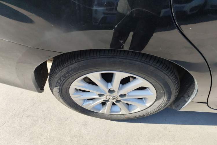 Used Toyota Camry 2015 2.0G Premier Edition
