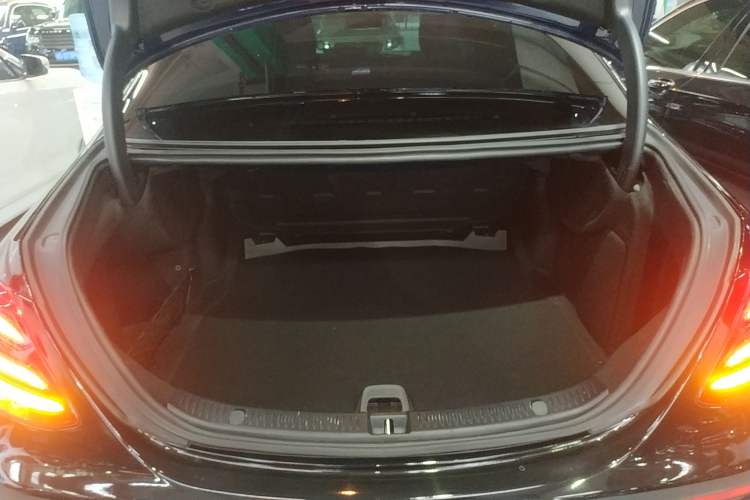 Used Mercedes-Benz E-Class 2019 Restyled E 300 L Sport Luxury Edition