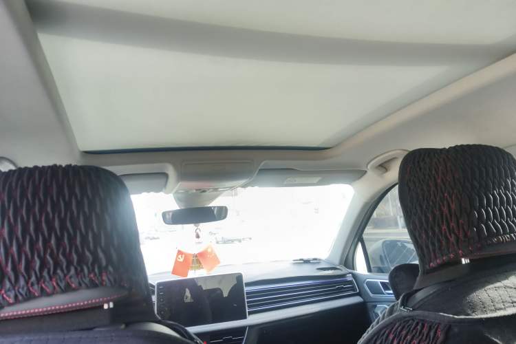 Used Volkswagen Tiguan L 2022 330TSI Automatic Two-Wheel Drive R-Line Flagship Edition
