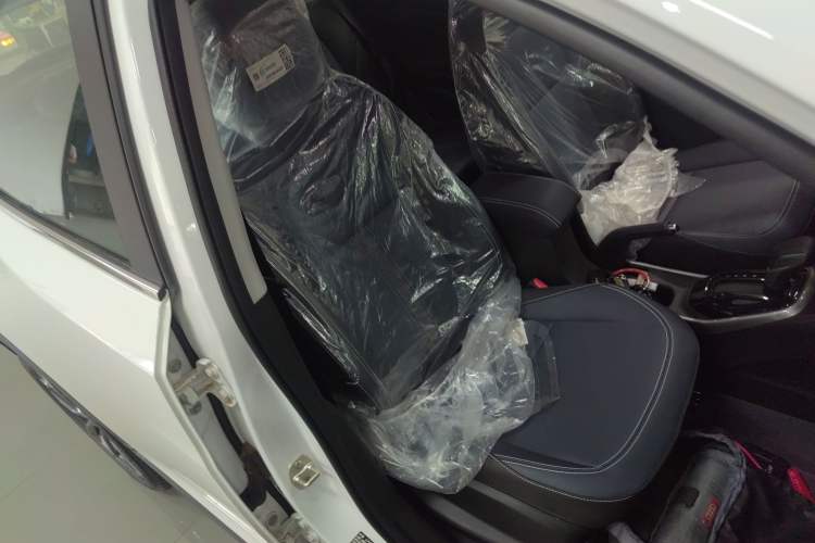 Used Chevrolet Trax 2021 325T Automatic Fun Edition China VI Standard