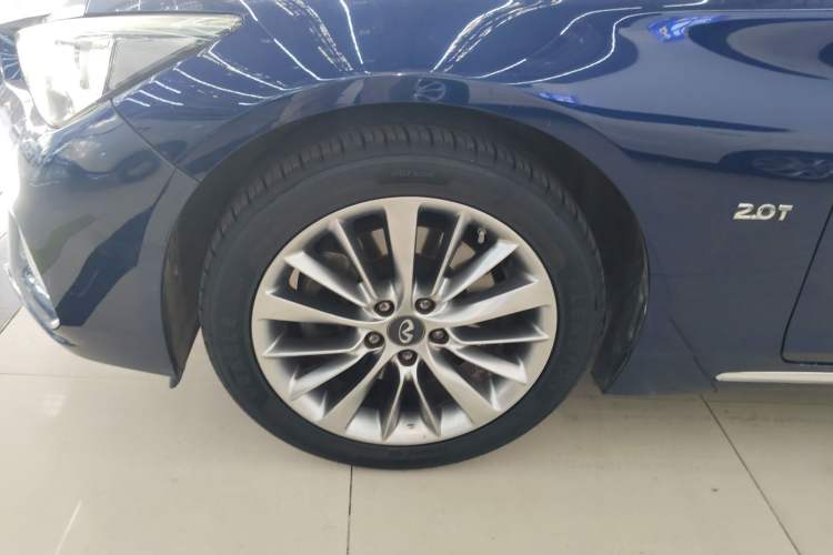 Used Infiniti Q50L 2018 2.0T Enjoyment Version China VI Standard