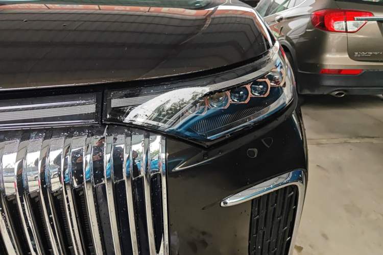 Used VOYAH Dream 2025 PHEV Four-Wheel Drive Prestige Kunpeng Edition