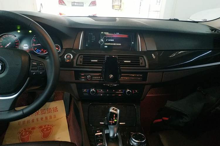 Used BMW 5 Series 2014 525Li Luxury Design Package