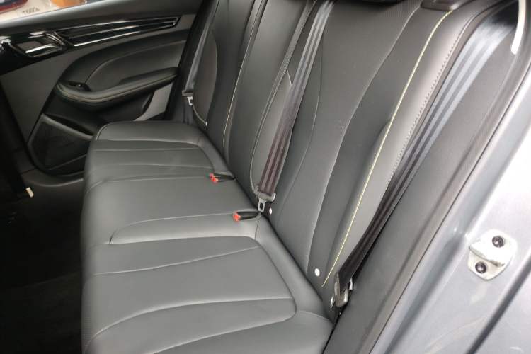 Used Roewe i5 2021 Revised Version 1.5L CVT Diamond Edition