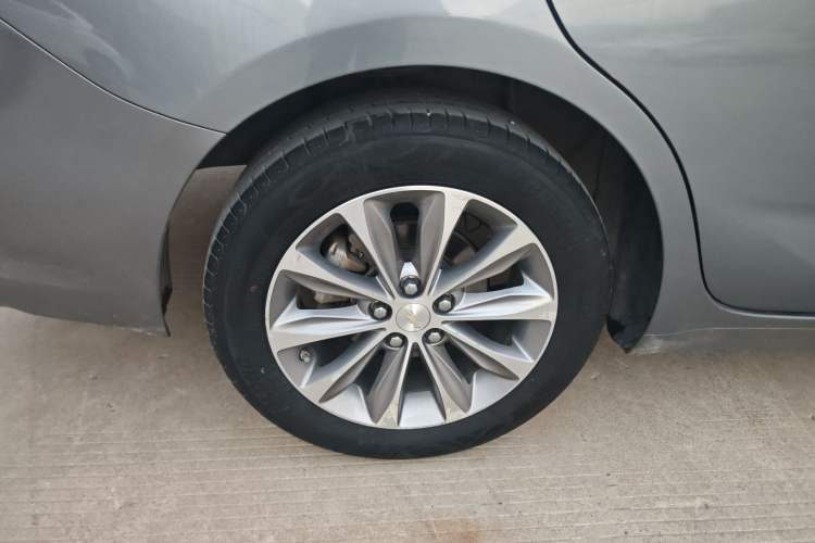 Used Chevrolet Monza 2021 320 Automatic Enjoyment Sunroof Edition
