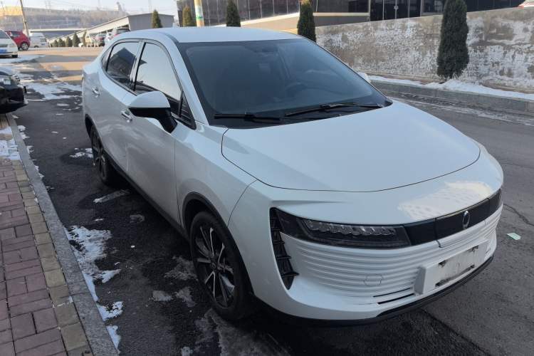 Used ORA iQ 2018 Smart Connectivity Model