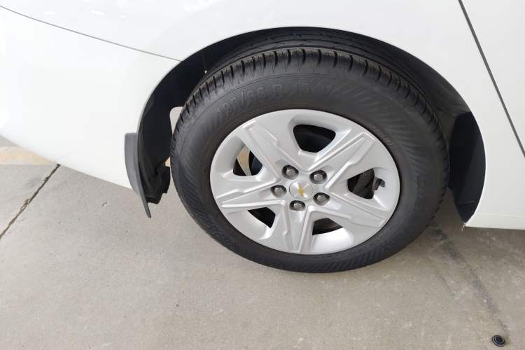 Used Chevrolet Cavalier 2019 320 Automatic Enjoyment with Sunroof
