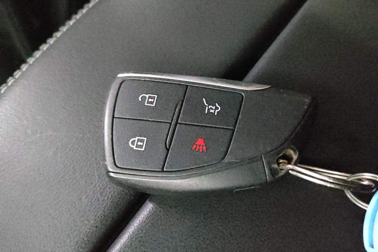 Used Buick Envision 2022 Encore S 652T Two-Wheel-Drive Luxury Model