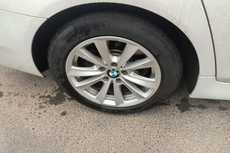 Used BMW 5 Series 2015 520i Elegant Edition
