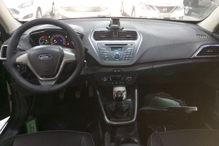 Used Ford Escort 2015 1.5L Manual Fashion Edition

