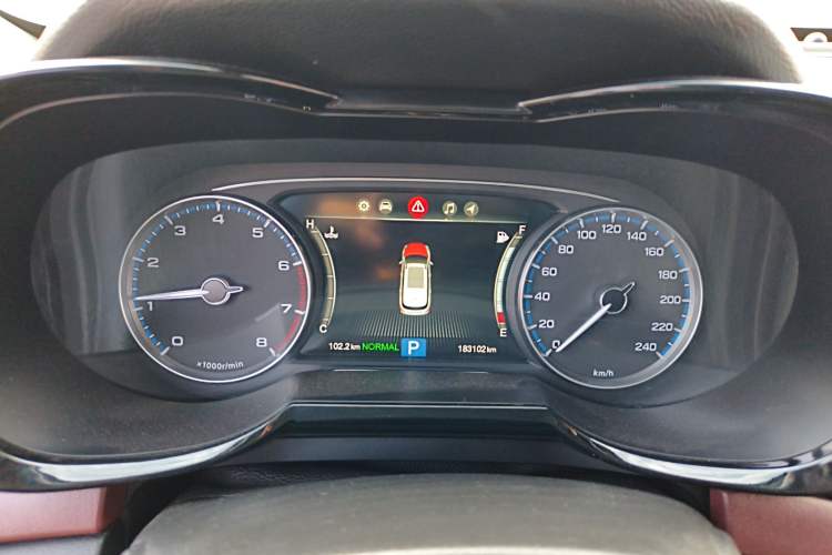 Used GAC Trumpchi GS8 2017 320T Two-Wheel Drive Luxury Smart Connectivity Version (7 Seats)