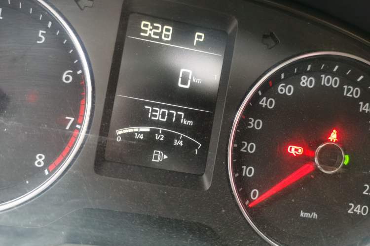 Used Volkswagen Gran Lavida 2013 1.6L Automatic Comfort Model
