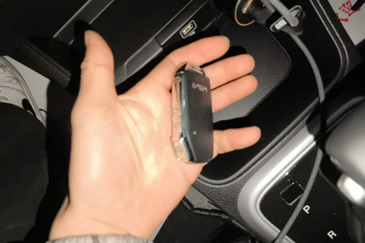 Used Kia kx1 Stonic 2021 1.4L CVT Sunroof Model
