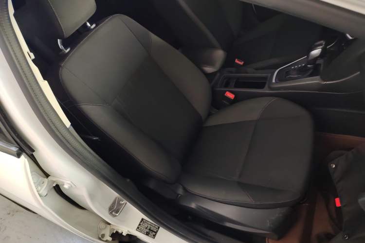 Used Ford Focus 2018 Hatchback Classic 1.6L Automatic Comfort Plus SmartDrive Edition